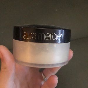 Laura mercier translucent powder